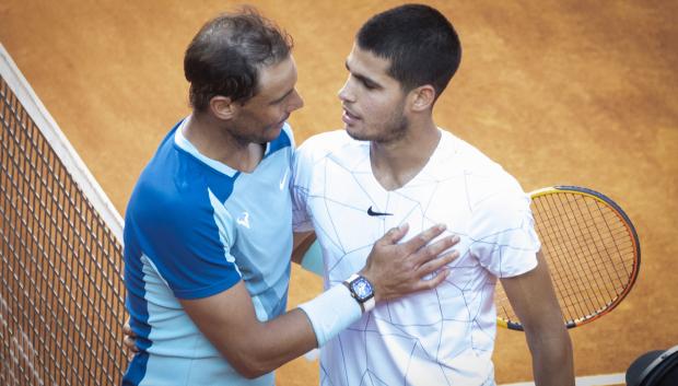 Rafael Nadal y Carlos Alcaraz en su primer enfrentamiento en Madrid 2021