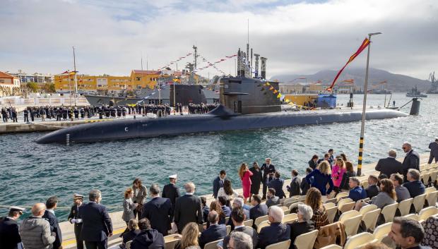 La empresa pública Navantia ha hecho entrega este jueves a la Armada del submarino S-81 Isaac Peral