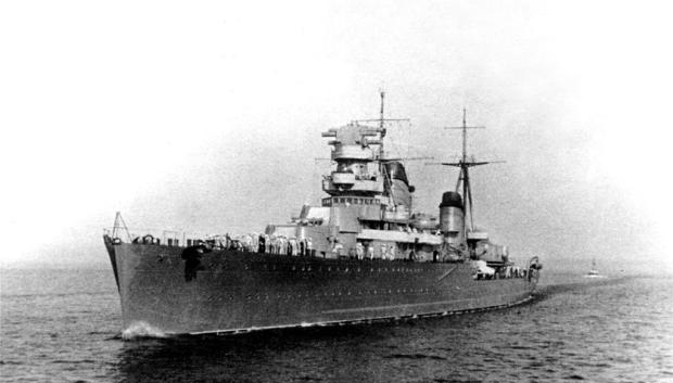 El crucero soviético Maxin Gorki en 1941