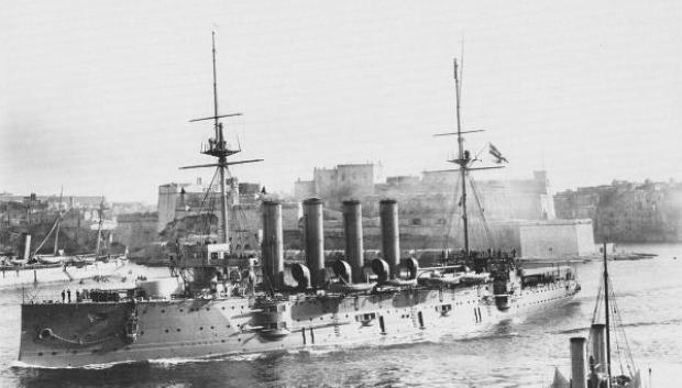 El HMS Aboukir en Malta