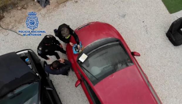 El conseguidor era el encargado de blanquear coches con problemas