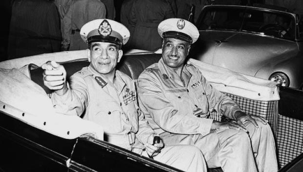 El primer ministro, Nasser y el presidente de Egipto
