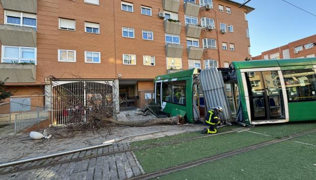 Imagen del tranvía accidentado en Parla