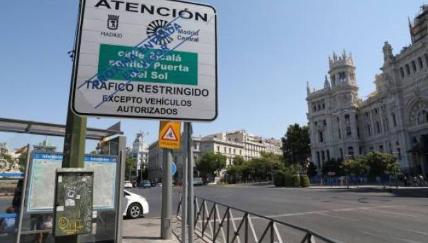 Madrid se cierra definitivamente a todos los coches sin etiqueta