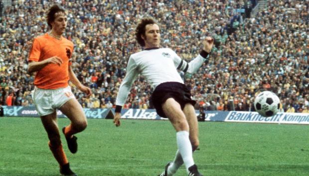 Beckenbauer se midió a Johan Cruyff en la final del Mundial de 1974