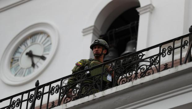 Los incidentes en las cárceles del país se han extendido a las calles.