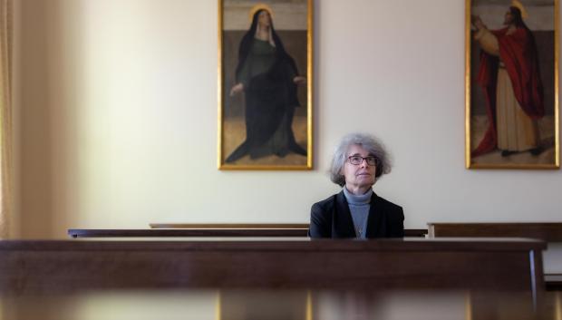 Nathalie Becquart es monja desde los 26 años