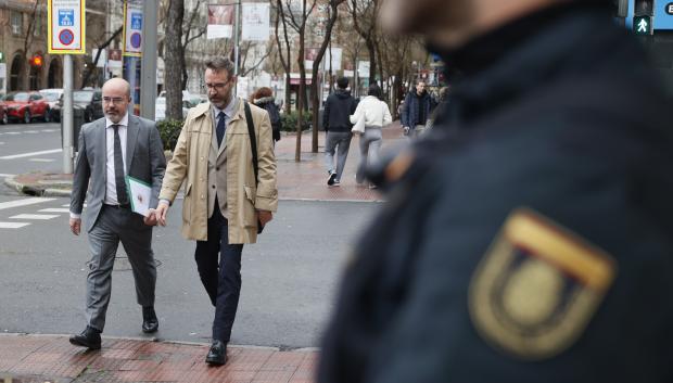 El delegado del Gobierno en Madrid, Francisco Martín (i)