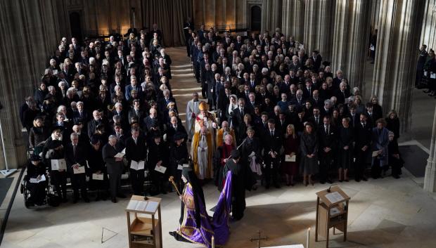 Imagen de la ceremonia oficiada en la capilla de San Jorge de Windsor