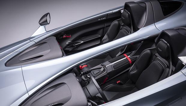 Interior Aston Martin V12 Speedster