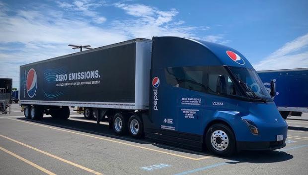 Pepsico lleva tiempo usando camiones eléctricos Tesla