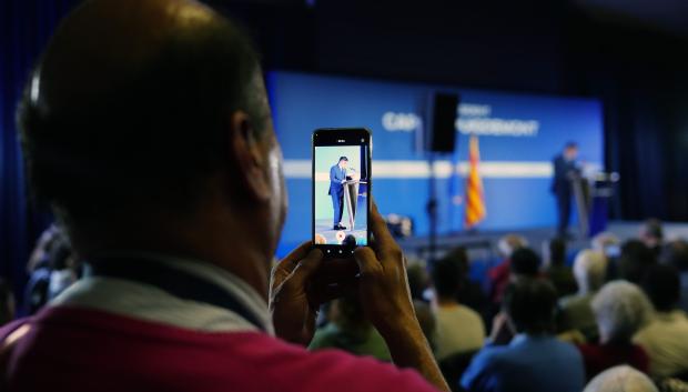 Carles Puigdemont durante el anuncio de su candidatura a las catalanas