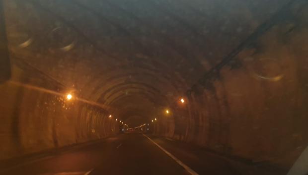 Interior del túnel del Negrón