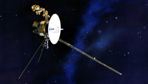 Recreación de la sonda Voyager 1 en el espacio