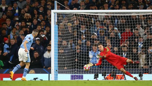 Lunin during Manchester City v Real Madrid, UEFA Champions League, Quarter Final, Second Leg, Football, Etihad Stadium, Manchester, UK - 17 Apr 2024