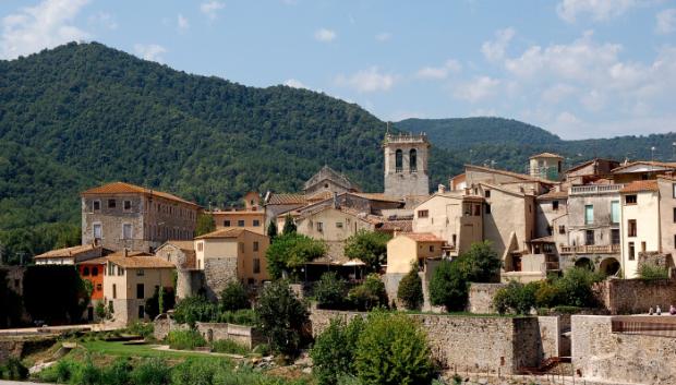 Besalú, en la Costa Brava