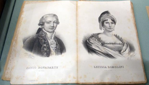 Carlo Buonaparte y Letizia Ramolino, padres de Napoleón