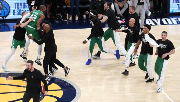 Los Celtics celebran el pase a las finales