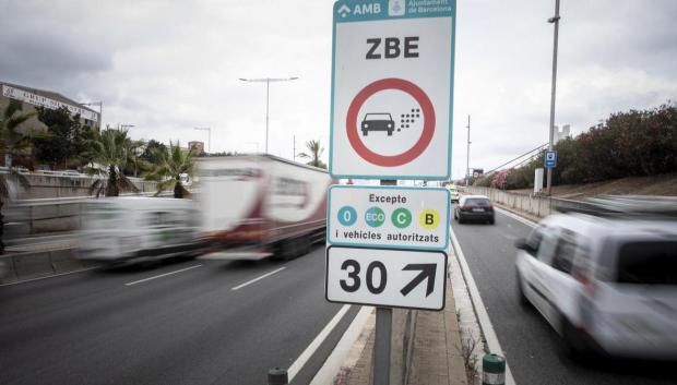 Zona de Bajas Emisiones, impuesto al CO2... el automóvil siempre paga