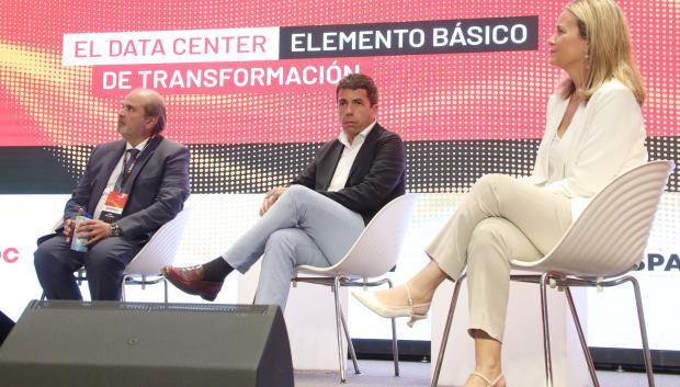 Un momento de la inauguración del IV Encuentro anual de Data Centers, en Valencia