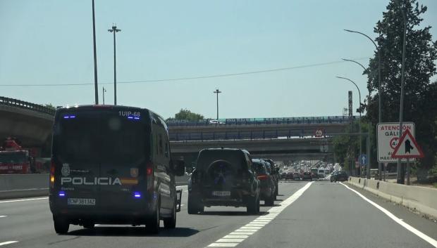 La caravana incluía coches de Policía Nacional