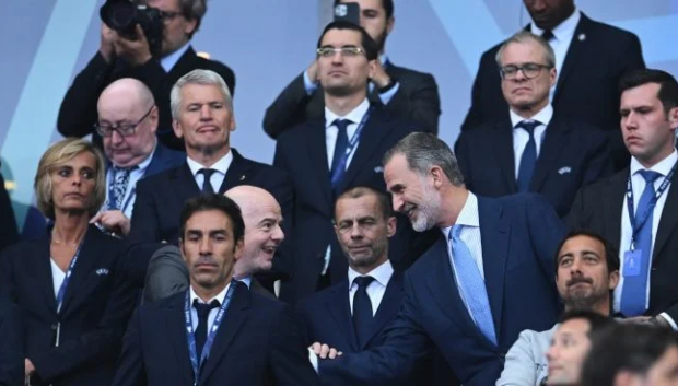 Felipe VI en la final de París en 2022