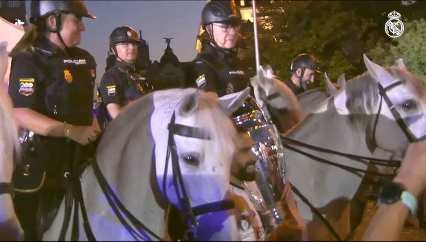 Carvajal se hace una foto con su padre