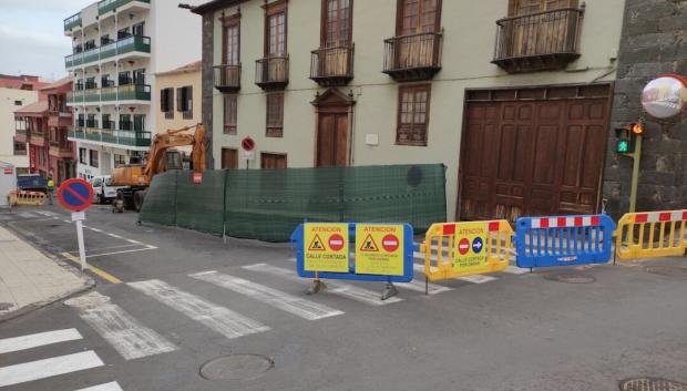 Las obras obligan a cortar las calles o cambiar su regulación de la noche a la mañana
