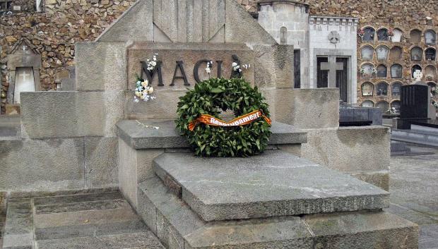 Tumba de Francesc Macià, en el cementerio de Montjuic