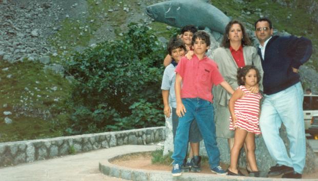 La familia Echevarría, al completo