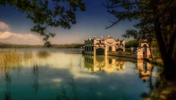 El lago de Banyoles, Gerona, Cataluña