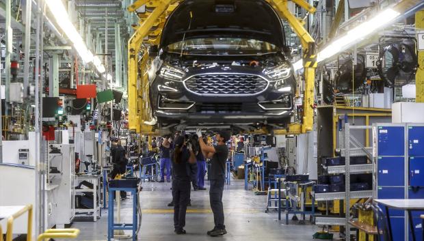 Dos trabajadores de la planta de Ford en Amusafes