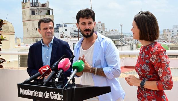 El cantautor de Rota siente el carnaval desde que era adolescente