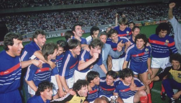 Selección de Francia, campeona de la Eurocopa de 1984 en el Parque de los Príncipes