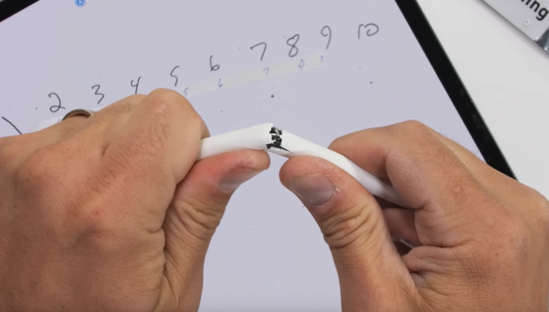 El Apple Pencil Pro también se se rompe para comprobar su dureza