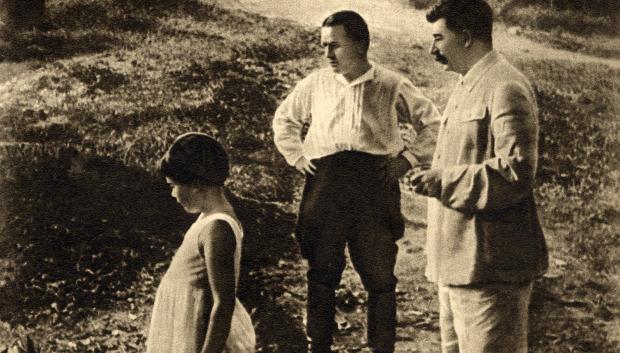 Svetlana con Serguéi Kírov y Stalin en 1934