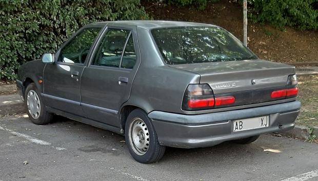 Un Renault 19 Chamade puede ser histórico para alguno...