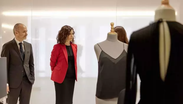 Isabel Díaz Ayuso en la fábrica de Inditex