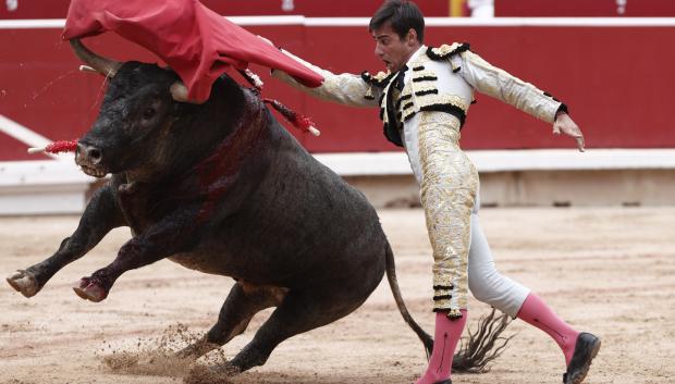 Pase de pecho de Gómez del Pilar, que no tuvo fortuna con el sorteo