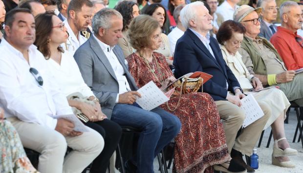 Doña Sofía, en el concierto ofrecido anoche a la entrada de los yacimientos de Atapuerca