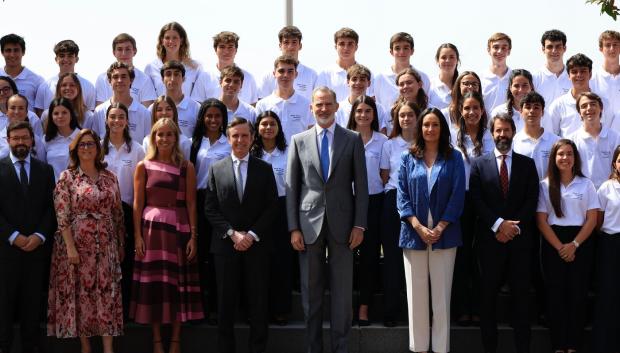 Don Felipe, con los alumnos del Programa “Becas Europa” de la Universidad Francisco de Vitoria