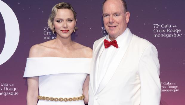 NO TABLOIDS WEB & PRINT, BILDZEITUNG OUT, BILD.DE OUT, NO DAILY MAIL, NO DAILY MAIL GROUP - Princess Charlene of Monaco and Prince Albert II of Monaco attend the 75th Monaco Red Cross Gala, on July 19, 2024 in Monaco, Monaco. Photo by David NIVIERE/ABACAPRESS.COM