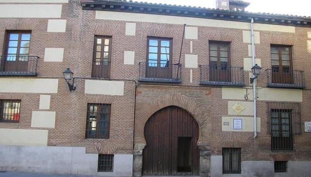 Casa de don Álvaro de Luján