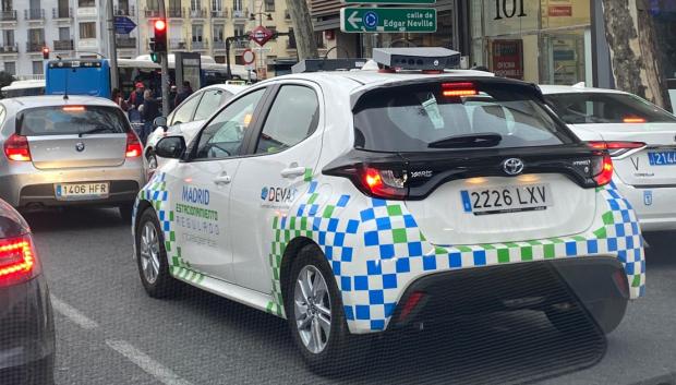 Los Multa Car controlan práticamente todas las matrículas de los coches aparcados