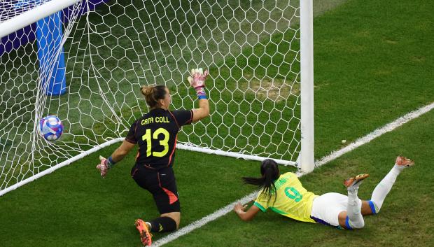 Brasil gana a España y peleará por el oro