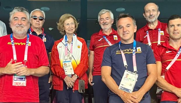 La Reina Sofía ha presenciado el partido junto a Alejandro Blanco, presidente del COE