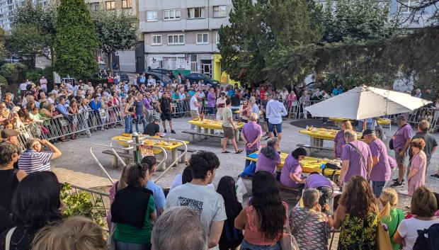 Espectadores del concurso de tortillas de O Castrillón