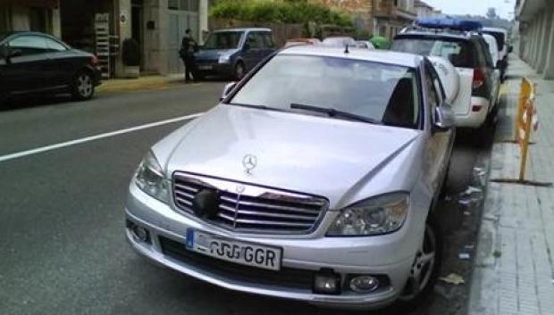 Otro modelo de coche camuflado, Mercedes Clase C