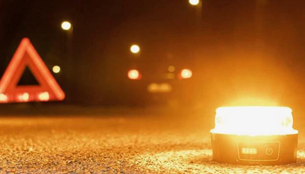 Triángulo de emergencia o luz V16, la discusión está servida
