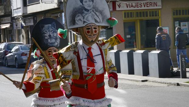 Los Cigarróns es la figura más representativa del carnaval de Verín (Orense)